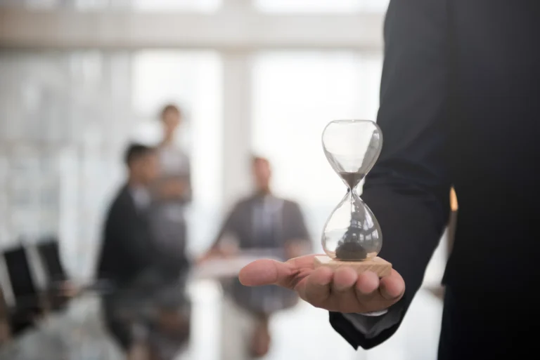 Como fazer o controle de jornada com eficiência?