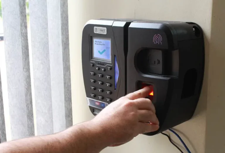 Como funciona o cartão de ponto digital?