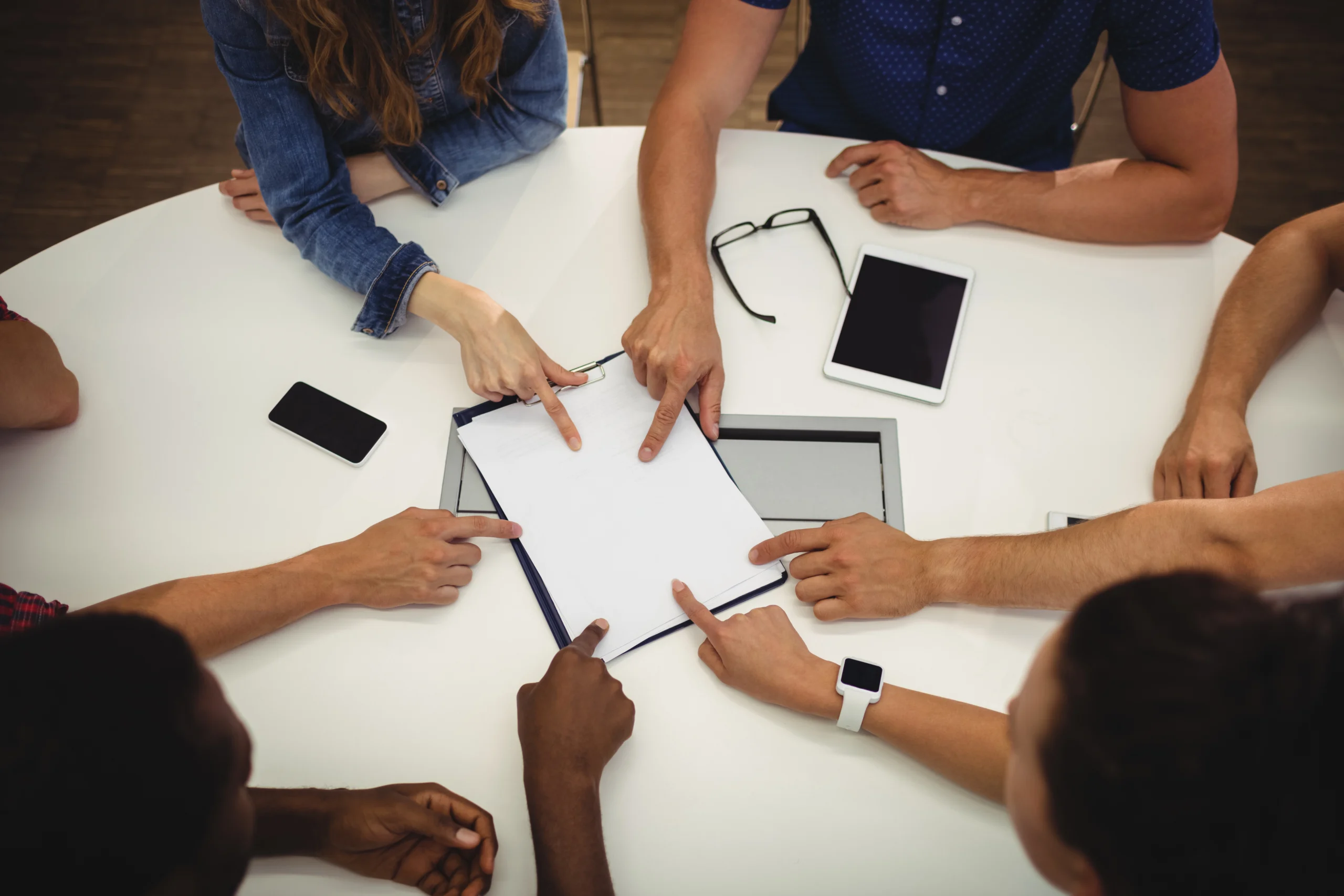 Aprenda como escolher o melhor controle de ponto para a sua empresa