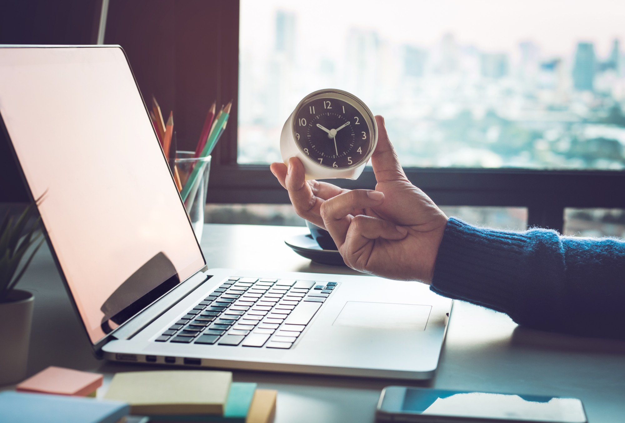 Gestão de Jornada: guia completo para reduzir riscos trabalhistas e aumentar a produtividade