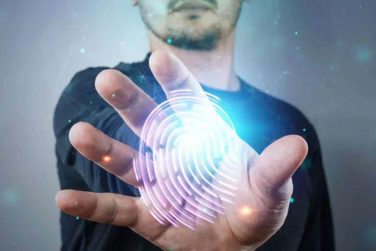 Controle de ponto online gratuito: o que faz e quando deixa de atender